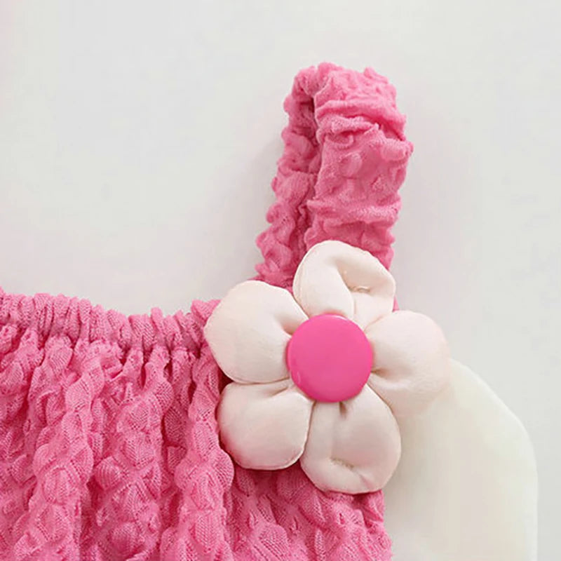 Barbotteuse mignonne bébé fille